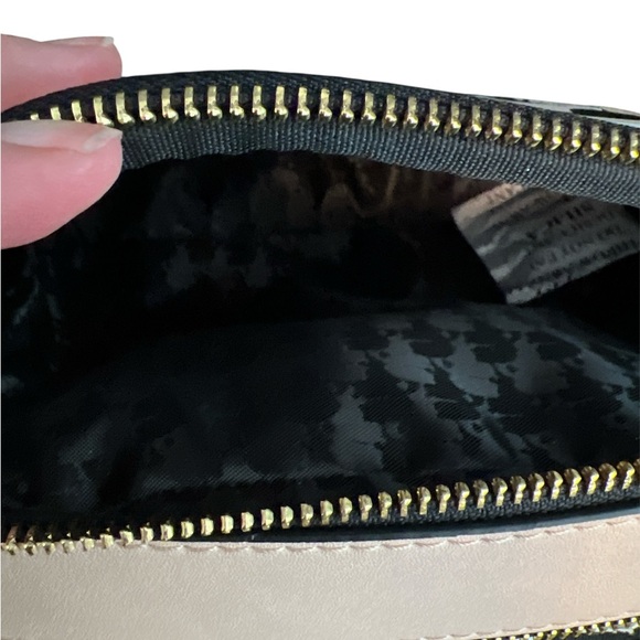 Karl Lagerfeld Black and Cream (Fawn) Crossbody Bag featuring Choupette - Picture 8 of 13